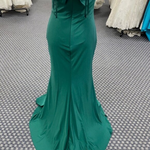 Off the Shoulder Green Formal Dress with Train - Picture 6 of 9